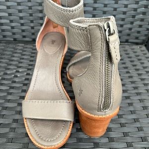 FRYE sandals size 8 1/2